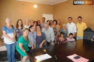 Prefeitura assina Convênio com ONG protetora de animais