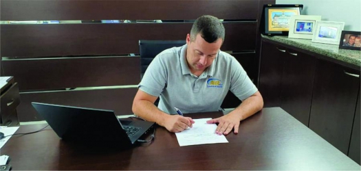 Vereador Vitor Ralha propõe uso de máscaras em transportes públicos