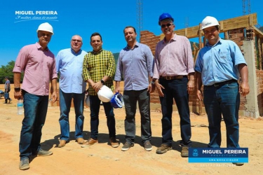 PREFEITO ANDRÉ PORTUGUÊS TRAZ DUAS NOVAS EMPRESAS PARA MIGUEL PEREIRA