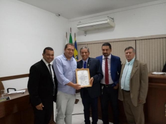 DIRETOR DO HOSPITAL MUNICIPAL LUIZ GONZAGA, EDUARDO RALHA,  É HOMENAGEADO EM PATY DO ALFERES