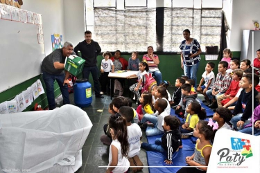 PROJETO PREFEITURA PRESENTE, DE PATY DO ALFERES, CONTA COM EDUCAÇÃO AMBIENTAL