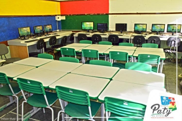 ESCOLAS DO ENSINO FUNDAMENTAL DE PATY RECEBEM NOVO MOBILIÁRIO