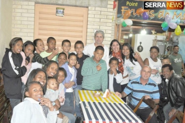 ANIVERSÁRIO DE YGOR REUNIU A GAROTADA NO FRUTOS DO MAR & CIA