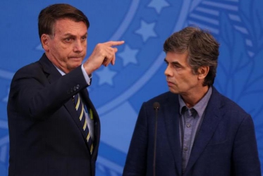 Ministro da Saúde Nelson Teich pede demissão