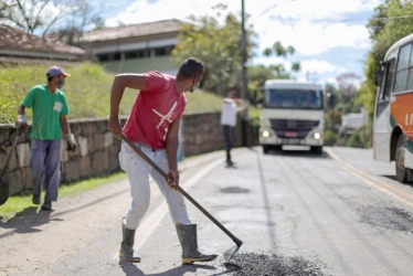 Asfalto para Miguel Pereira