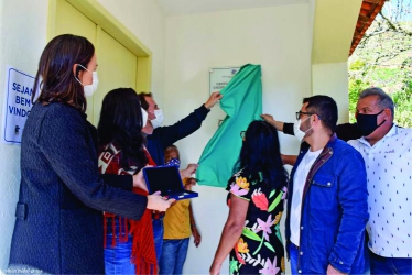 Prefeito Juninho inaugura farmácia municipal no bairro da Maravilha 