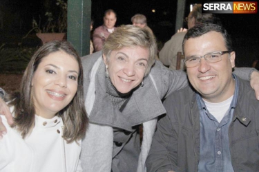 UMA NOITE INESQUECÍVEL