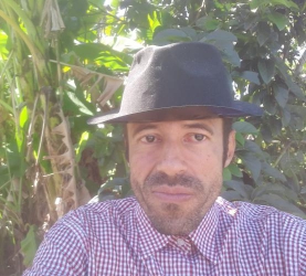 Comediante Raphael Bruno é indicado ao Prêmio Olho Vivo