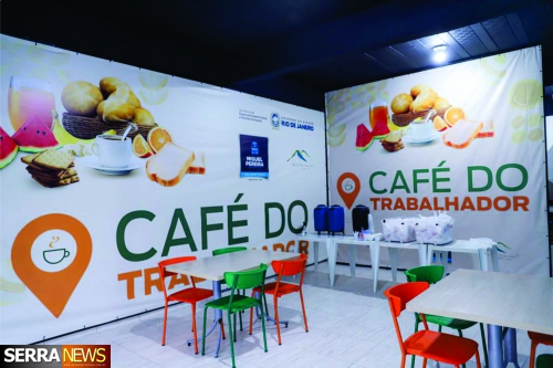 Prefeito André Português inaugura o  Café do Trabalhador de Miguel Pereira